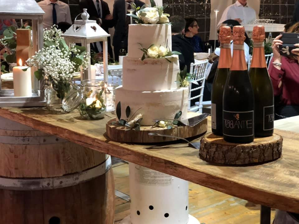 Christmas Wedding, un matrimonio coi fiocchi  Casale dei Baroni - Segui il  tuo sogno: troverai la strada che ti condurrà qui